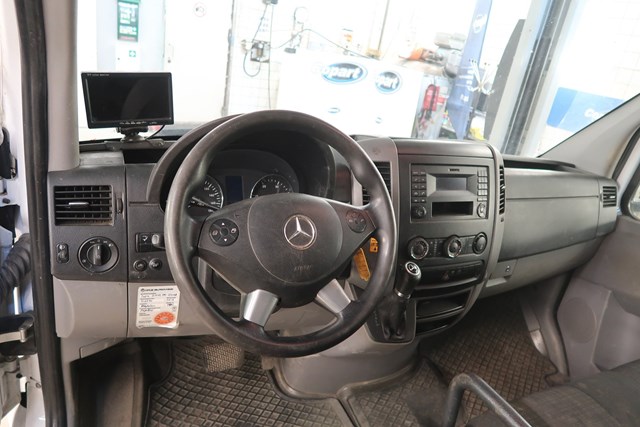Mercedes-Benz SPRINTER 2016 VIN WDB9061351N664274 фото 9