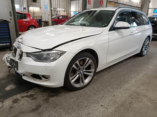 BMW 300 2013 VIN WBA3G51030F484650 фото 17