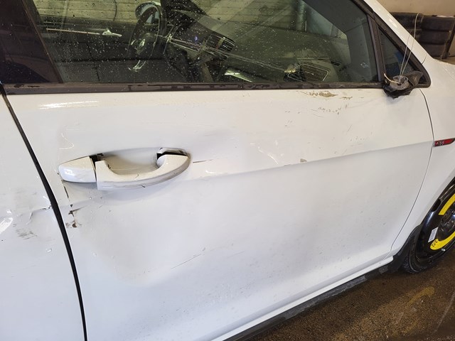 Volkswagen Golf 2018 VIN WVWZZZAUZJW257826 фото 14
