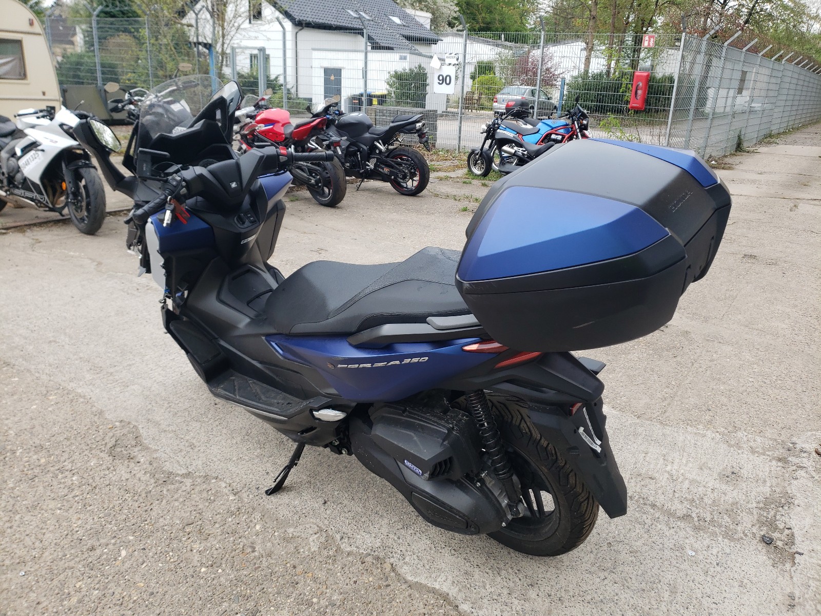 Honda Forza 350 2024 VIN ZDCNF10A0RF100271 фото 3