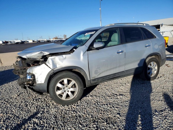 Kia Sorento 2013 VIN 5XYKTDA29DG314933