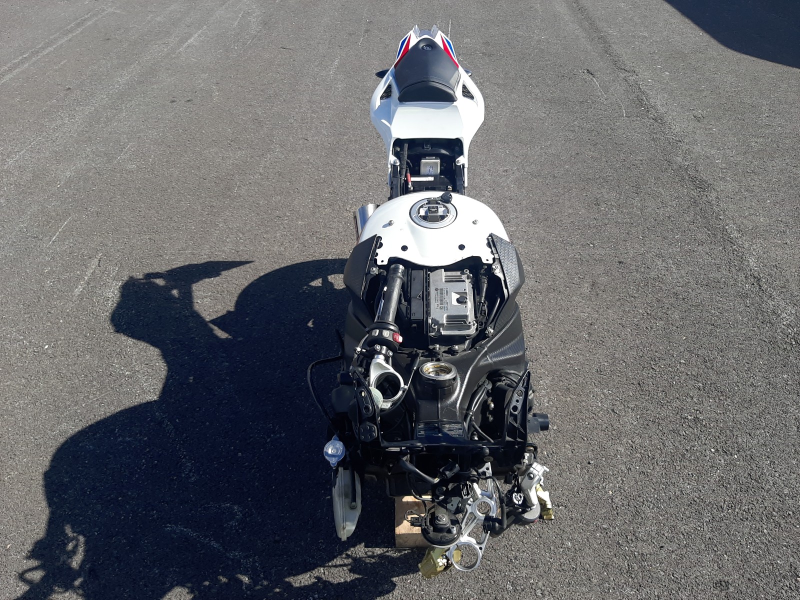 BMW S 1000 RR 2014 VIN WB1052405EZ040646 фото 9