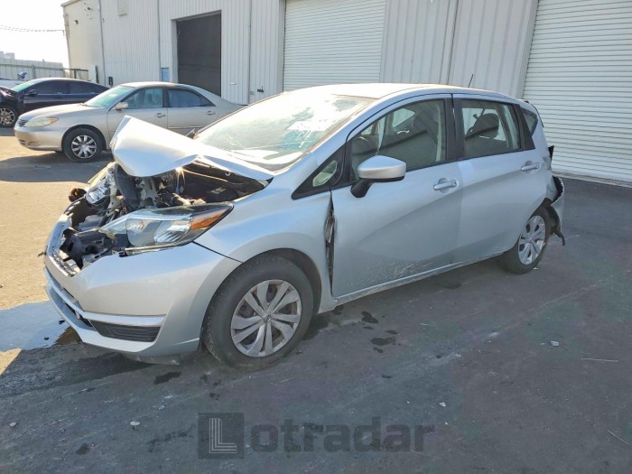 Nissan Versa 2018 VIN 3N1CE2CP6JL361355