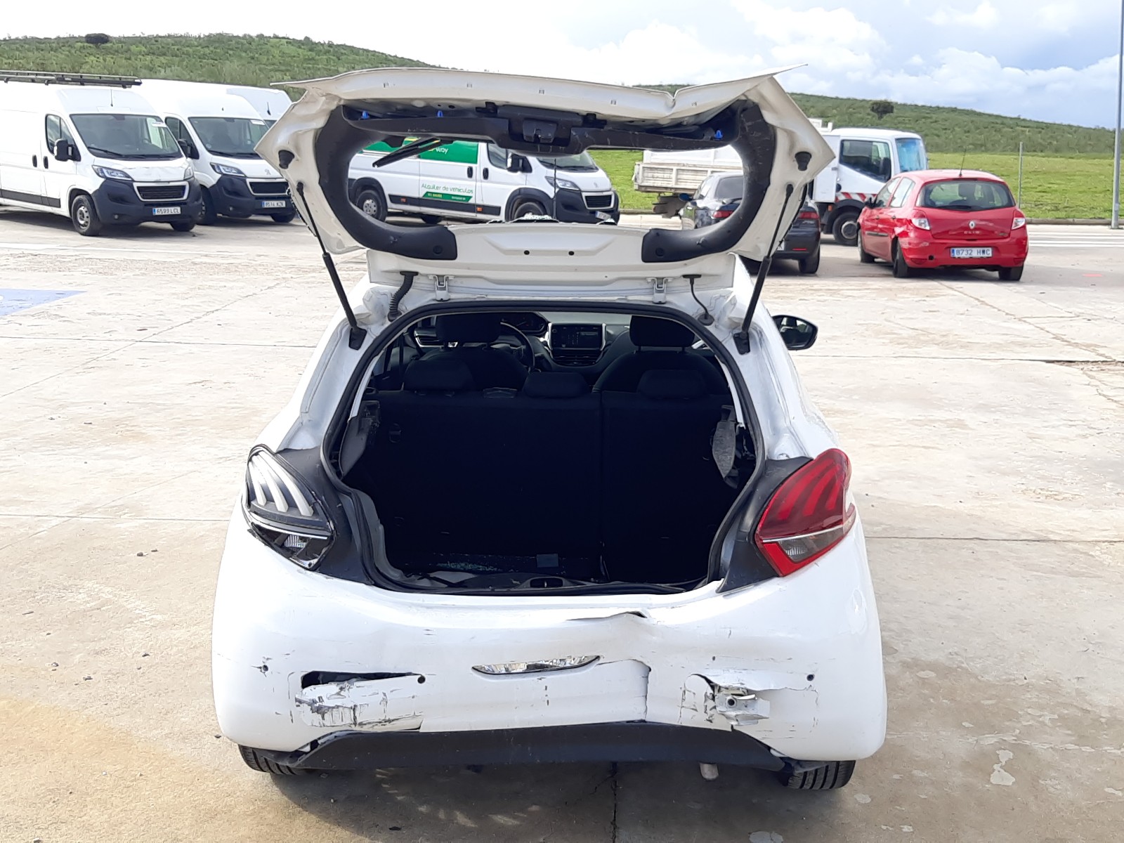 Peugeot 208 2015 VIN VF3CCHMZ6FT173499 фото 22