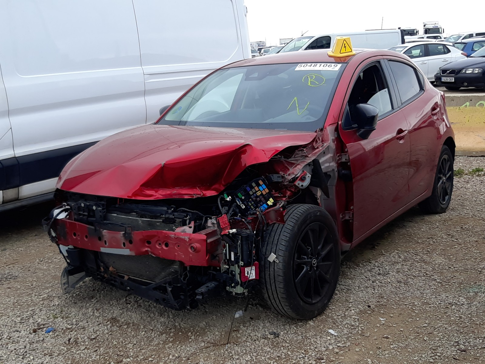 Mazda 2 Berlina 2024 VIN JMZDJ6HC601476085 фото 2
