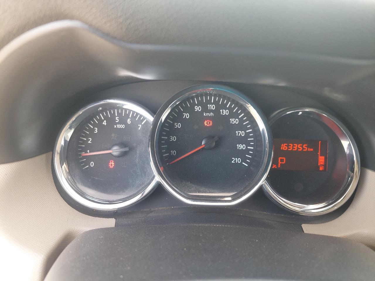 RENAULT DUSTER 2017 VIN 0DEH фото 30
