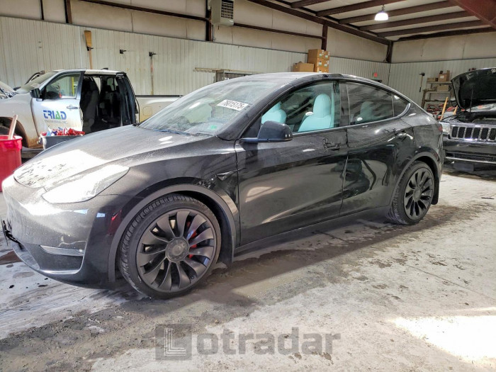 Tesla Model y 2022 VIN 7SAYGDEF2NF326204