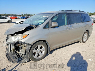 Toyota Sienna 2015 5TDKK3DC1FS613923