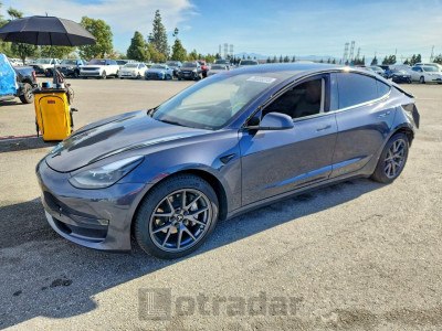 Tesla Model 3 2023 5YJ3E1EA5PF409970