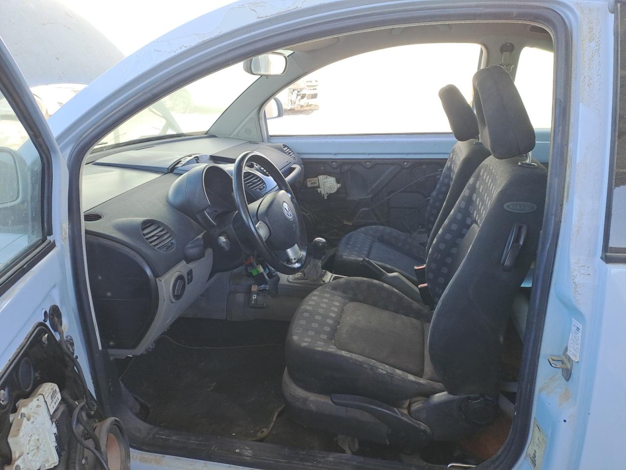 VOLKSWAGEN BEETLE 2000 VIN 2wEk фото 5
