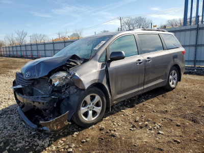 Toyota Sienna 2017 5TDKZ3DC0HS816218