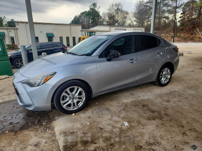 Toyota Yaris 2018 3MYDLBYVXJY304577