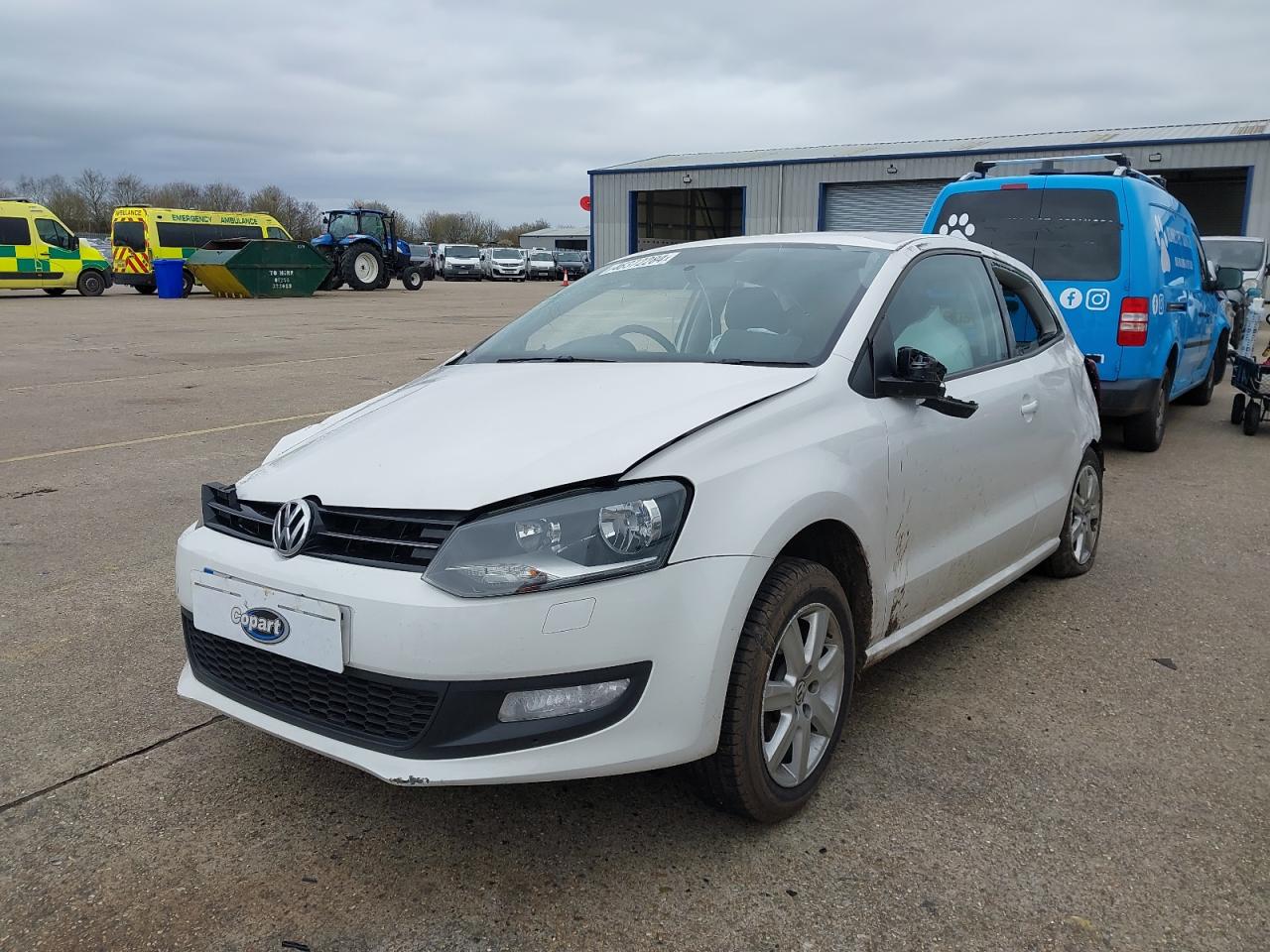 VOLKSWAGEN POLO MATCH 2013 WVWZZZ6RZEY113986