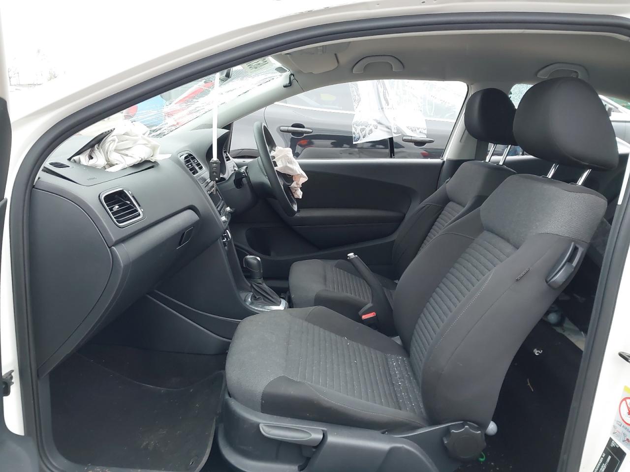 VOLKSWAGEN POLO MATCH 2013 VIN WVWZZZ6RZEY113986 фото 5