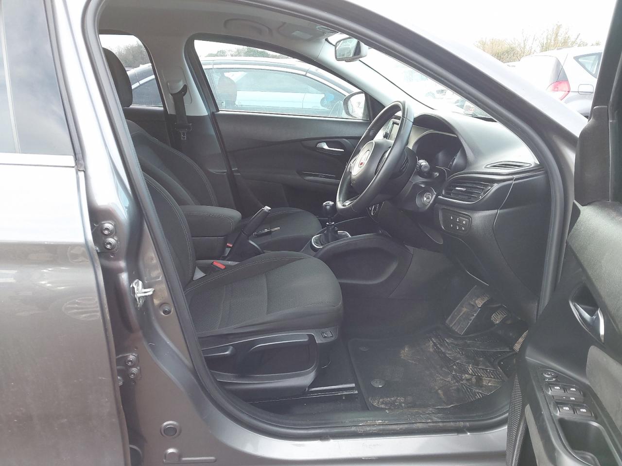 FIAT TIPO LOUNG 2017 VIN ZFA35600006G73891 фото 5