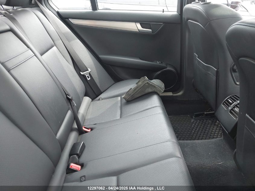 MERCEDES-BENZ C 300 2013 VIN WDDGF8AB0DA815820 фото 8