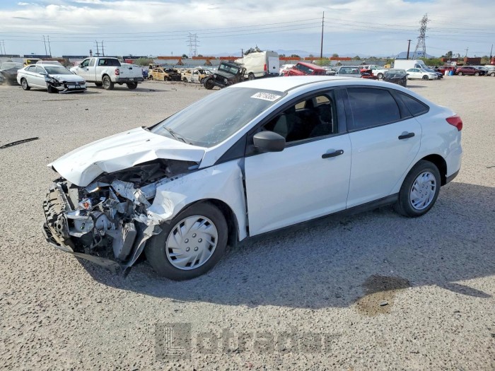 Ford Focus 2018 VIN 1FADP3E21JL211657