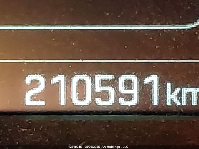 HYUNDAI SANTA FE 2017 VIN 5XYZUDLB6HG483967 фото 15