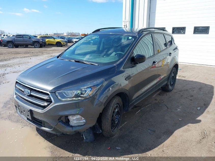 FORD ESCAPE 2017 VIN 1FMCU9GD6HUB83368 фото 2