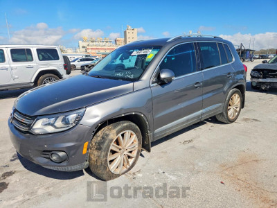 Volkswagen Tiguan 2016 WVGAV7AX2GW032395