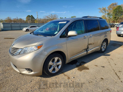 Toyota Sienna 2017 5TDKZ3DC6HS847957