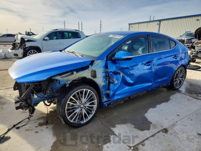 Hyundai Elantra 2018 KMHD04LBXJU665838