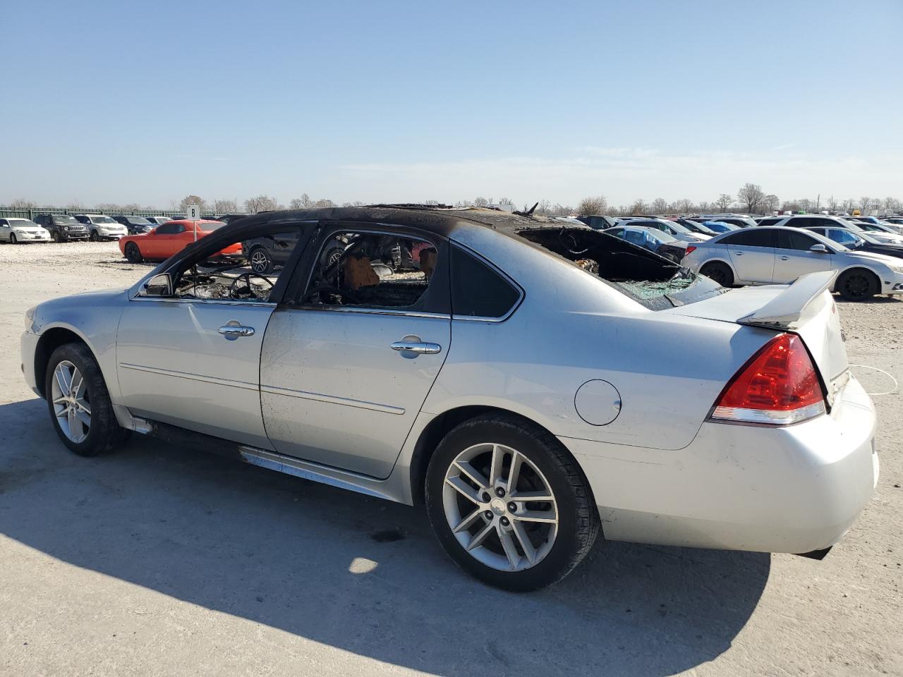 CHEVROLET IMPALA 2012 VIN 2G1WC5E39C1217985 фото 2