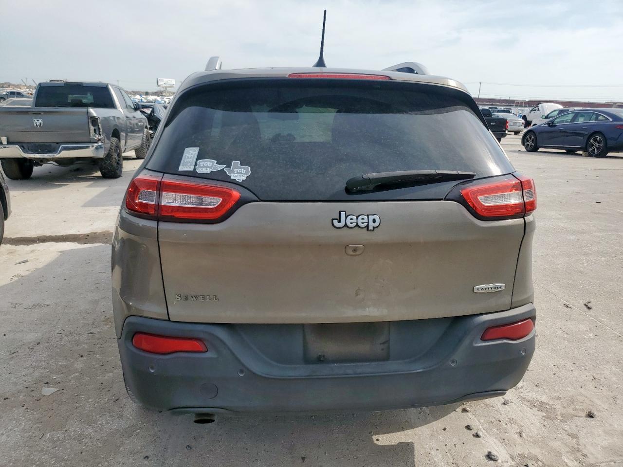 JEEP GRAND CHER 2017 VIN 1C4PJLCB1HW641029 фото 6