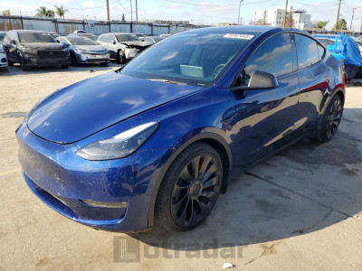 Tesla Model y 2022 7SAYGDEF6NF553895