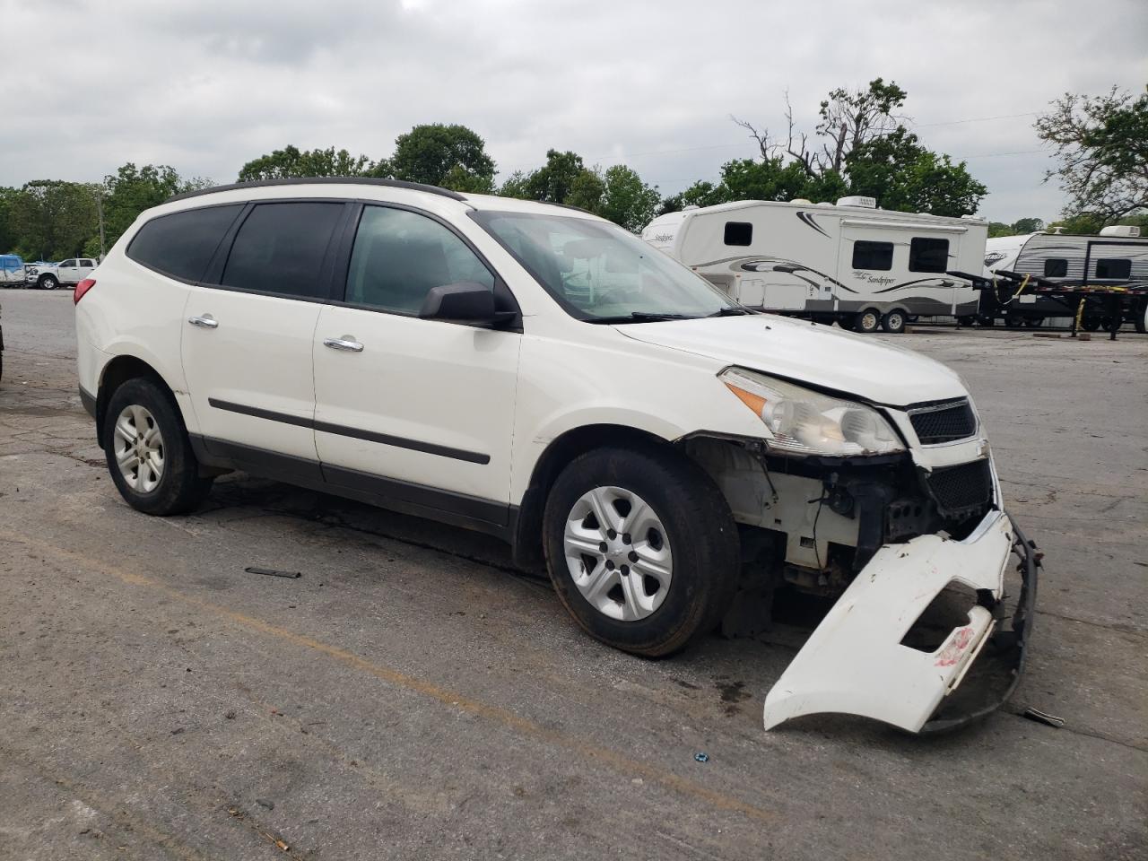 CHEVROLET TRAVERSE 2012 VIN 1GNKRFEDXCJ143055 фото 4
