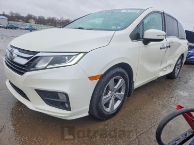 Honda Odyssey 2018 5FNRL6H76JB044283