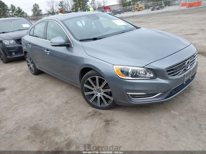 Volvo  2016 VIN LYV612TM4GB113268