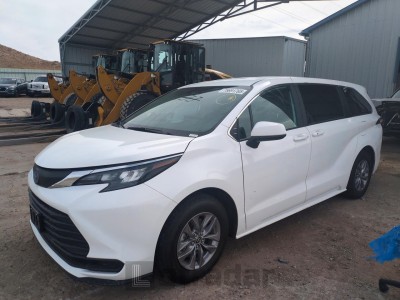Toyota Sienna 2025 5TDKRKEC1SS239988
