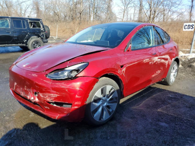 Tesla Model y 2024 7SAYGDED1RF093274