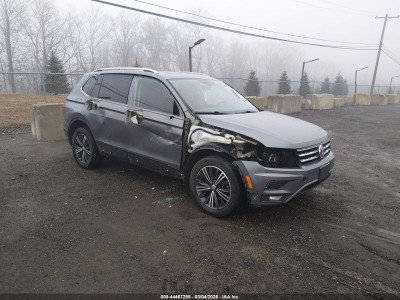 Volkswagen Tiguan 2018 3VV2B7AX7JM103150