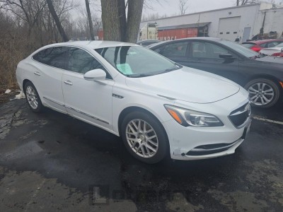 Buick Lacrosse 2017 1G4ZR5SS8HU168526