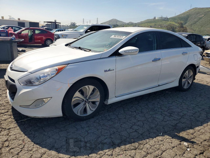 Hyundai  2015 VIN KMHEC4A43FA120525