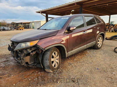 Kia Sorento 2012 5XYKT3A1XCG194639