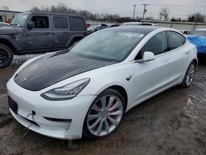 Tesla Model 3 2020 VIN 5YJ3E1EC4LF641388