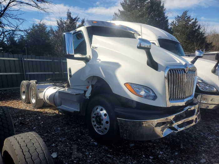 International   2023 VIN 3HSDZAPR5PN266463