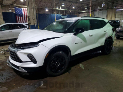Chevrolet Blazer 2024 3GNKBCR48RS284128
