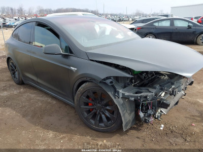 Tesla Model x 2016 5YJXCBE41GF021934