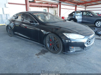 Tesla Model s 2016 5YJSA1E43GF120104