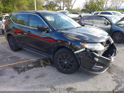 Nissan Rogue 2017 JN8AT2MT4HW144627