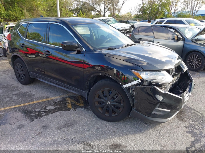 Nissan Rogue 2017 VIN JN8AT2MT4HW144627