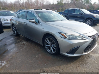 Lexus ES 2019 58ABZ1B15KU042710