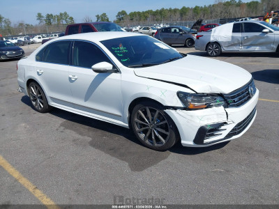 Volkswagen Passat 2016 1VWAT7A33GC047297