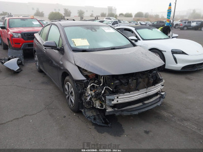 Toyota Prius prime 2018 VIN JTDKARFP9J3087055