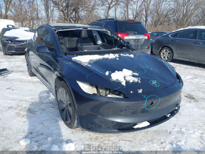 Tesla Model 3 2024 5YJ3E1EB7RF817673