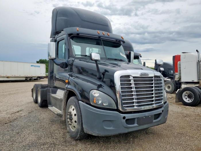 Freightliner All other 2017 VIN 1FUJGEDR3HLHZ7985